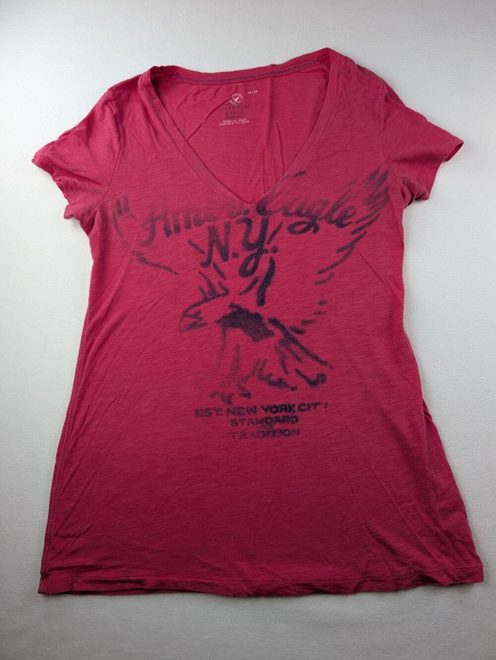 American Eagle Y2K Red NYC Eagle Graphic V-Neck Tee M